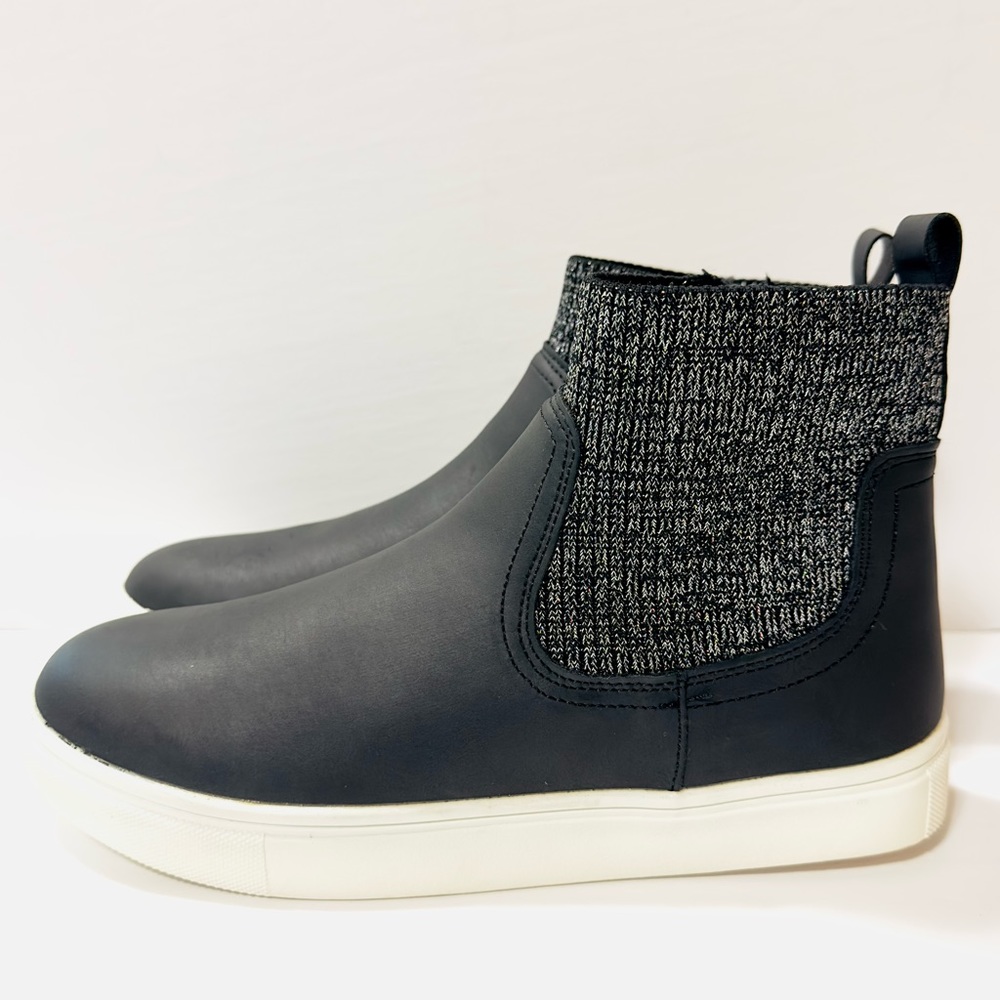 DV by Dolce Vita Girls Black Sneakers size 5